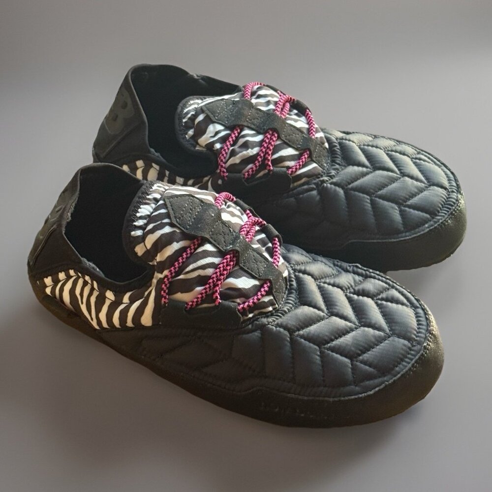 New Balance Caravan Moc Slippers Black Zebra Print Synthetic Men’s Size 9